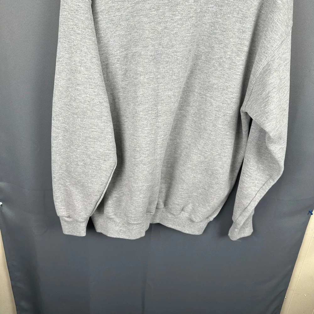 Disney Store Winnie the Pooh Graphic Sweatshirt Mens XL Gray Vintage Style